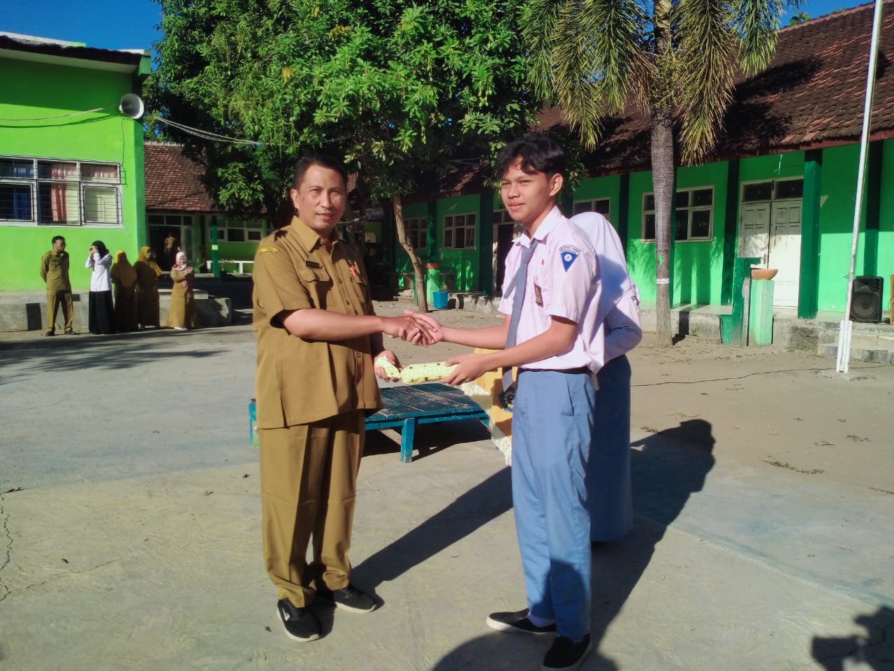 HARI APRESIASI LOMBA DAN KREASI SISWA SISWI SMK NEGERI 1 CERMEE